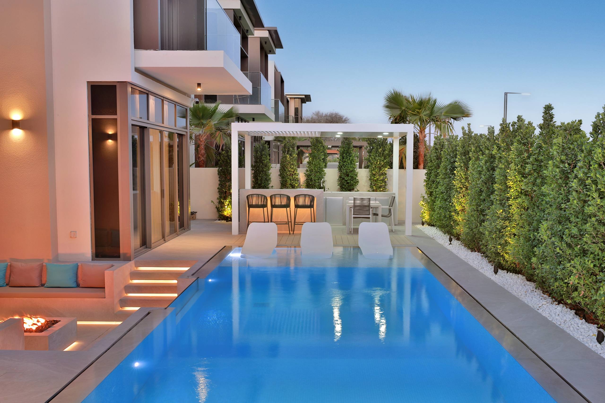 Landscape & Pools